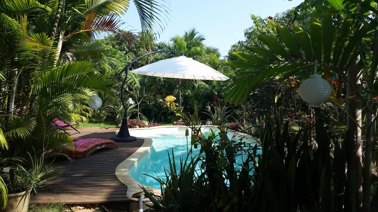 Maison Meublee Avec Piscine Pres Du Lagon La Saline Le Bains Kültér fotó